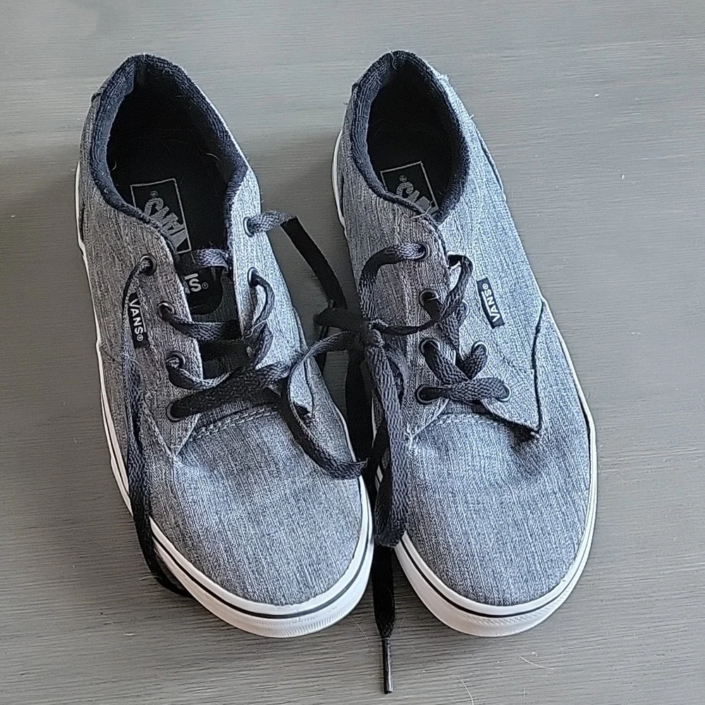 Vans shoes - Picture 1 of 3